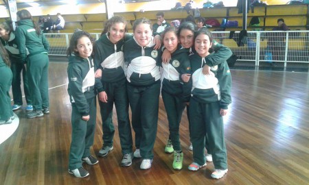 Tania, Martina, Agustina, Josefa, Catalina Castillo y Sofía en el gimnasio del Ceppi LIBCENTRO 2015